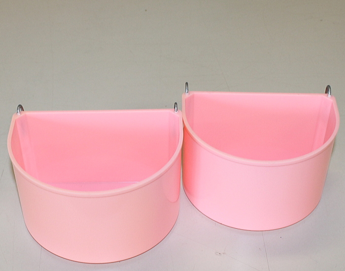 半月エサ入れ 特大 480円