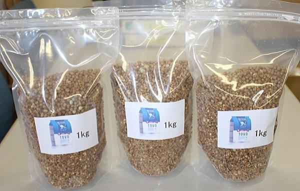 TOVO コンディションフード 1㎏1,000円 レース前仕上げ用の餌